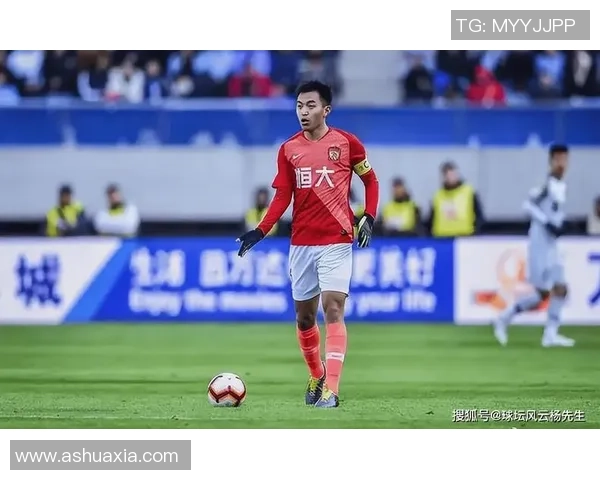 中国职业足球明星最新排名揭晓谁将成为新一代球坛巨星 中国职业足球明星最新排名揭晓谁将成为新一代球坛巨星