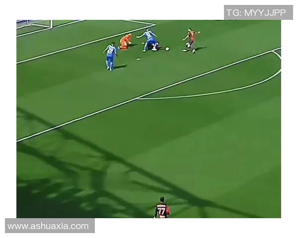 足球场上的搞笑瞬间趣味与激情交织的欢乐时刻 足球场上的搞笑瞬间趣味与激情交织的欢乐时刻